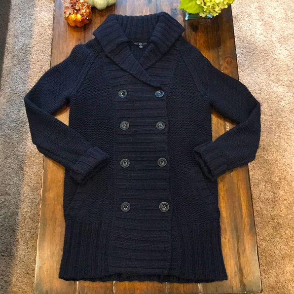 GAP Sweaters - GAP Women’s Sweater! 💙🍁